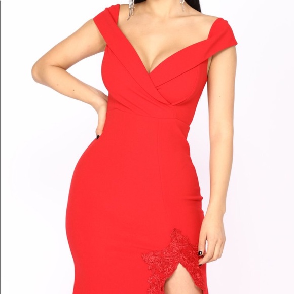 Fashion nova off the shoulder red prom dress - Picture 2 of 4